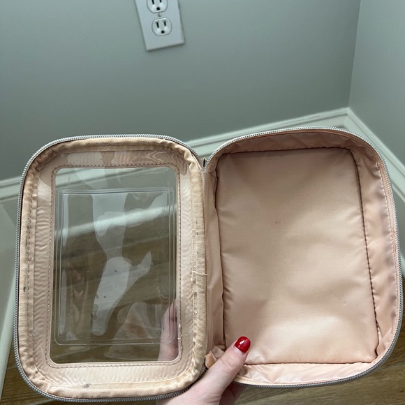 Beis on the go Essential Case - Picture 7 of 8